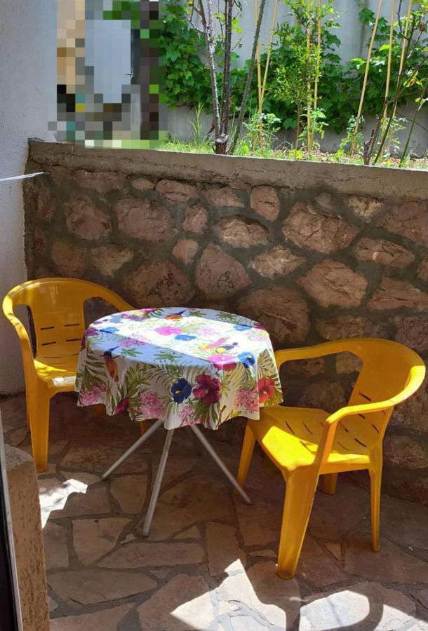 Guesthouse Tri Palme Bečići エクステリア 写真