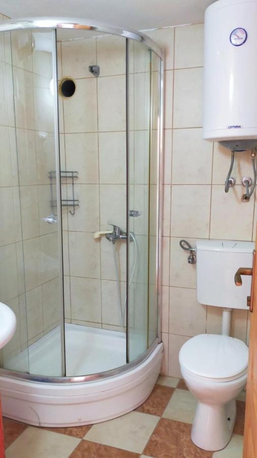 Guesthouse Tri Palme Bečići エクステリア 写真